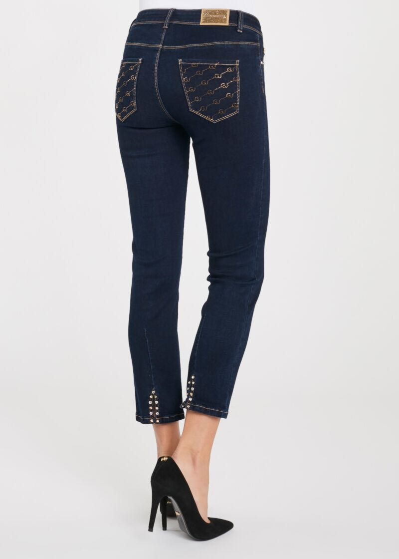 Jeans con spacchetti sul retro